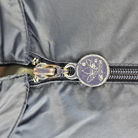 Vintage Adidas 3 stripe sleeve hooded navy & white XL windbreaker jacket - Picture 4 of 9